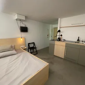 The Nano Pad - Small, Smart, Apartment Köln